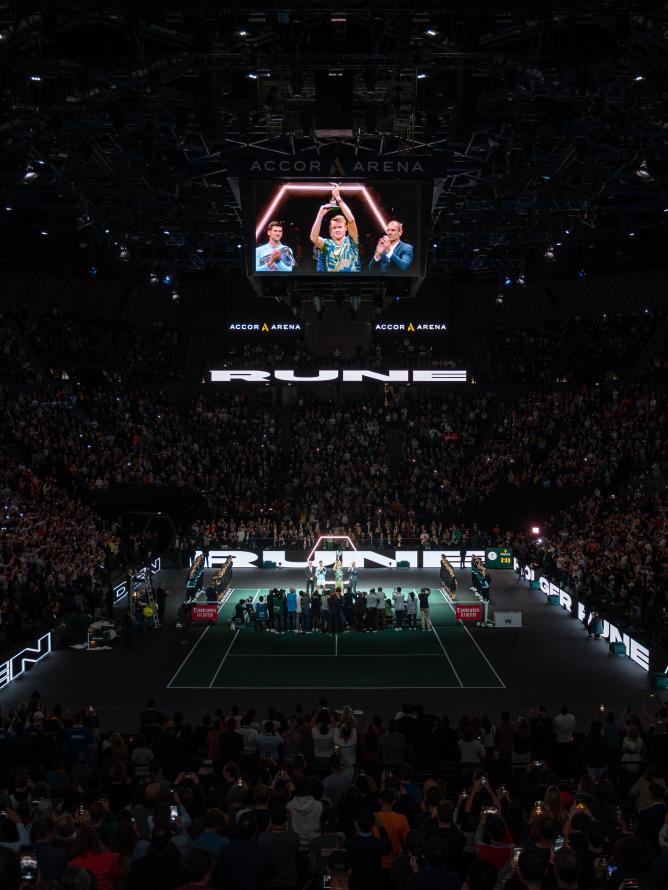 View of the Rolex Paris Masters tennis court photo 3